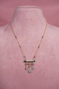 Triple Sparkle Accent chain - C072