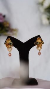 Arohi Floral drop earrings - E105