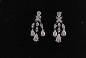 Serene Oasis Diamond Earrings - E210